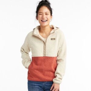 NWOT L.L. BEAN block colored fleece with hood size small